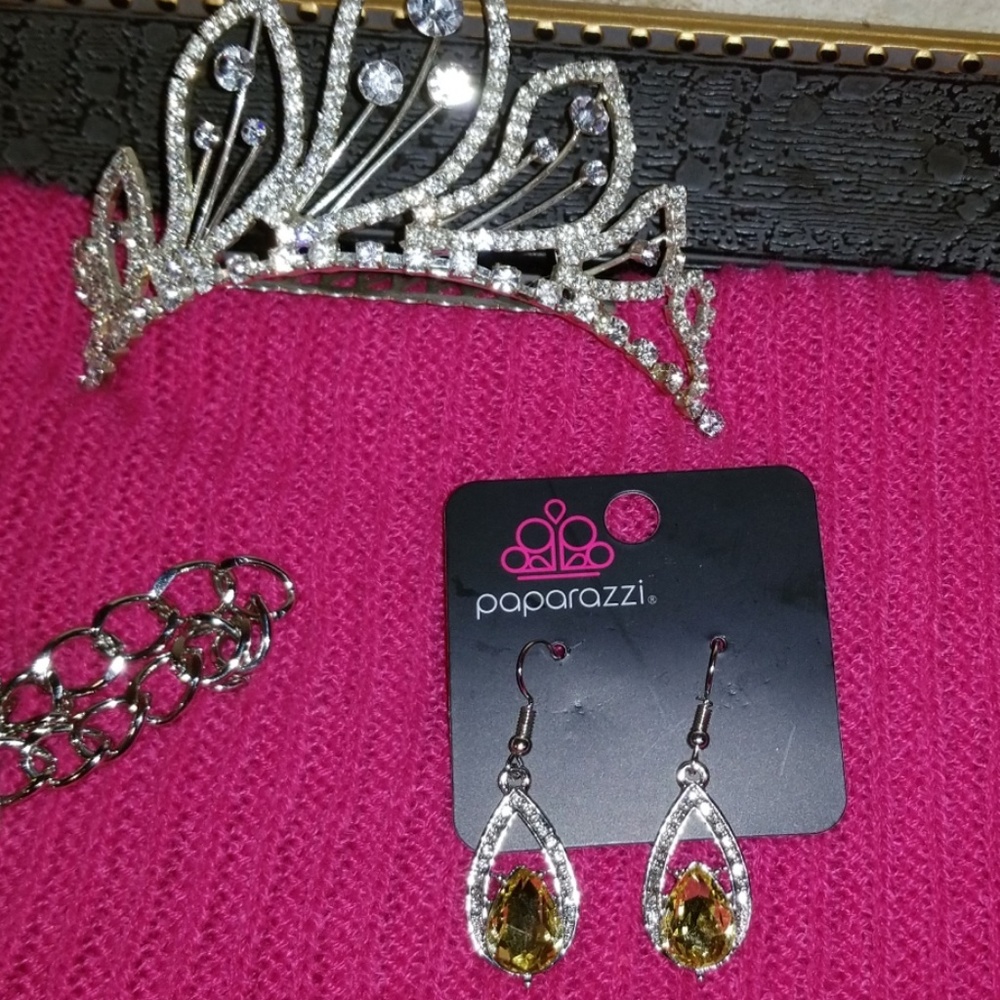 Brand New Papparazi Earrings